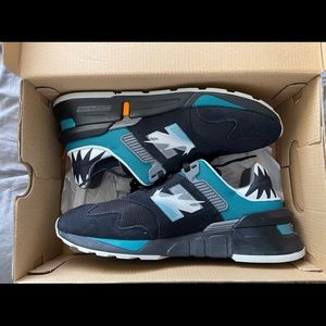 New Balance 997’s Great whites.